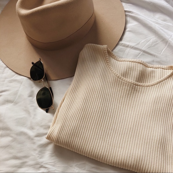 Vintage Tops - SOLD Vintage Ribbed Tee